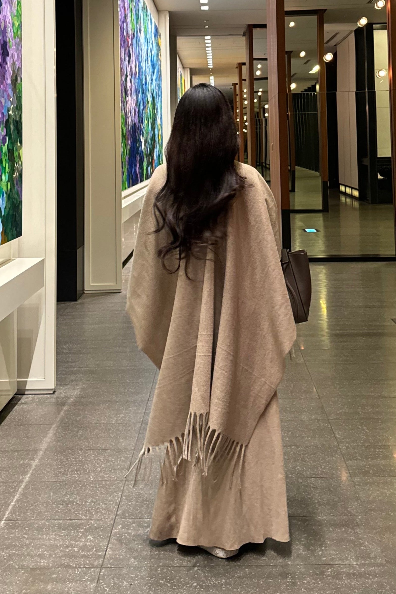 Vネックショールロングワンピース KR13835