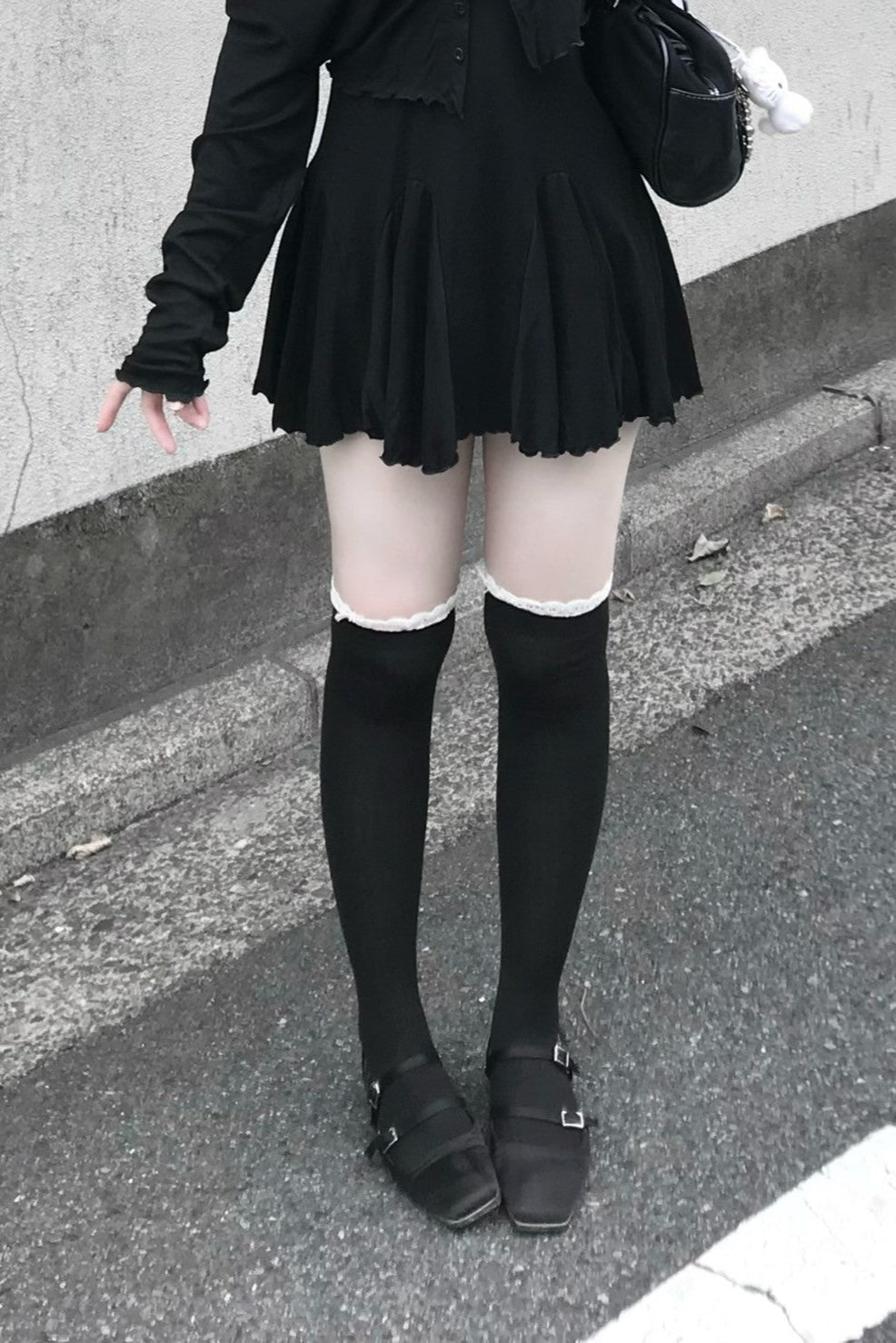 フリルブラックロングソックス KR13097