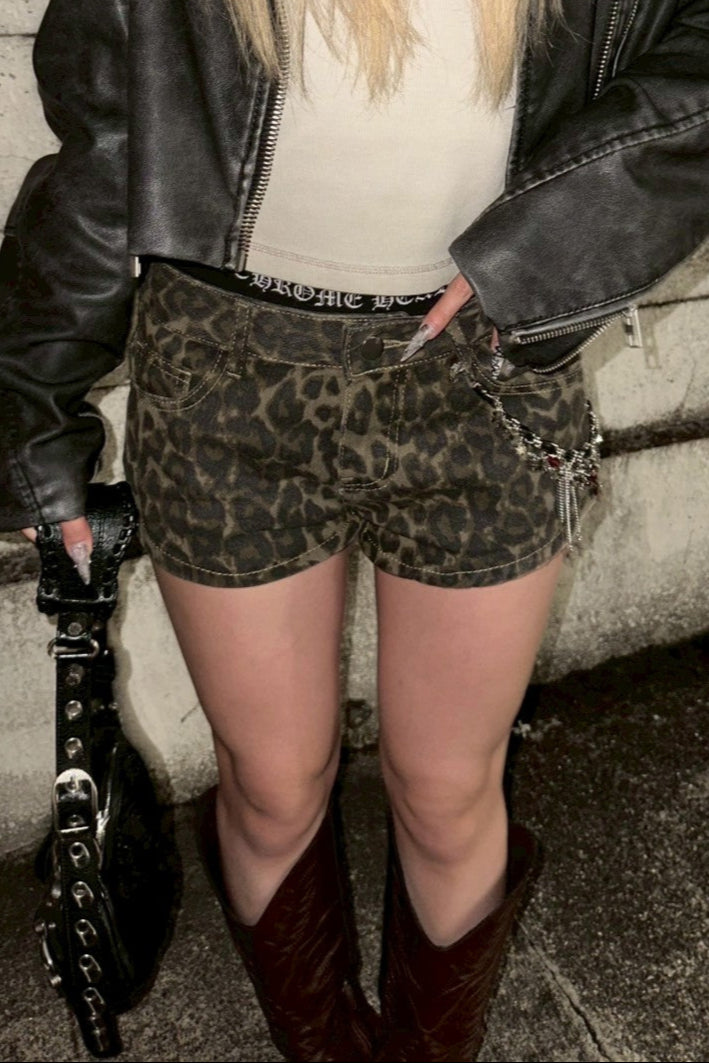 leopard mini shorts KR10123