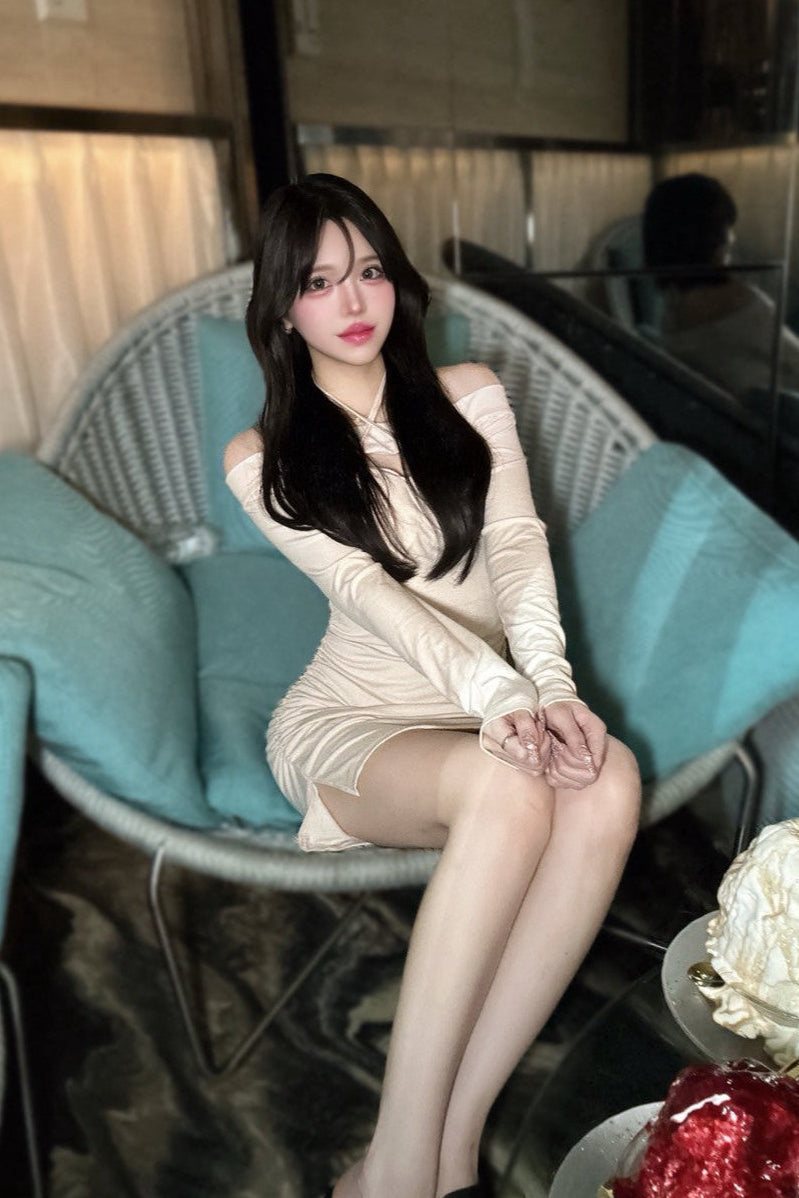 オフショルダークロスネックワンピース KR12374