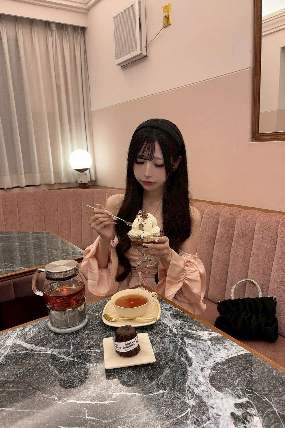 ローズサテンブラウス KR13401