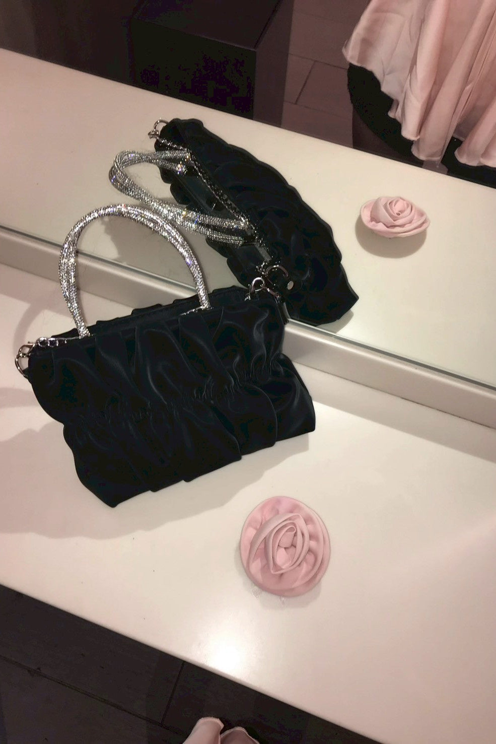 ローズサテンブラウス KR13401