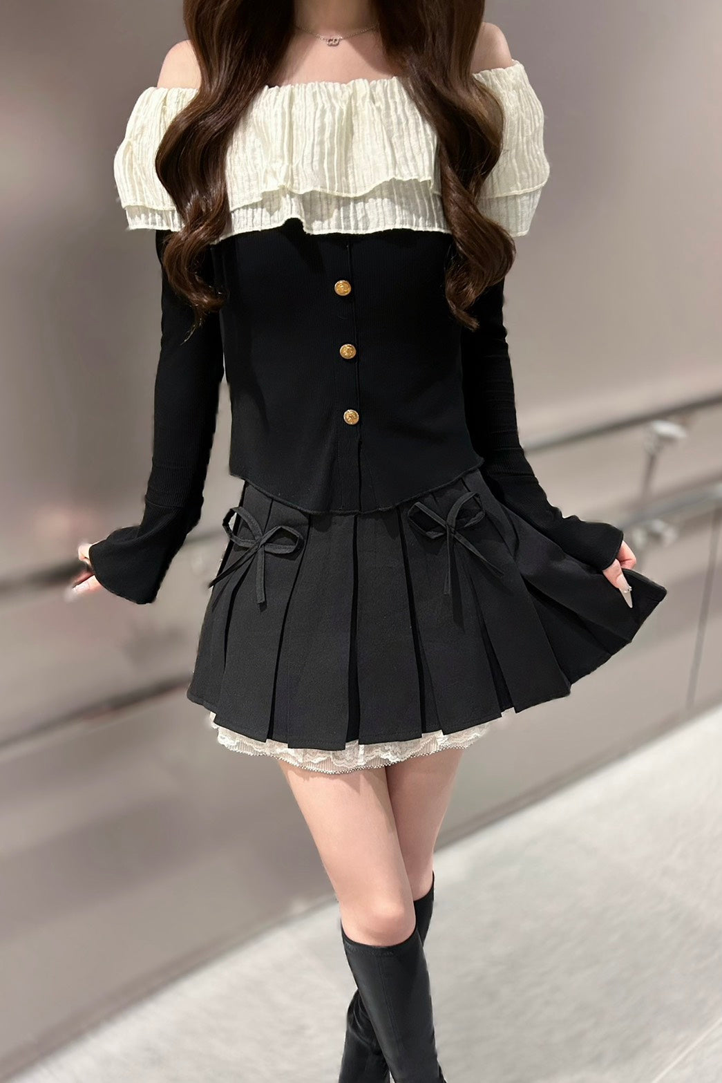 フリルオフショルゴールドボタントップス KR10365